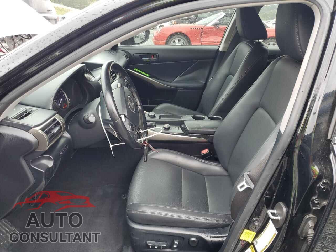 LEXUS IS 2015 - JTHBF1D27F5069285