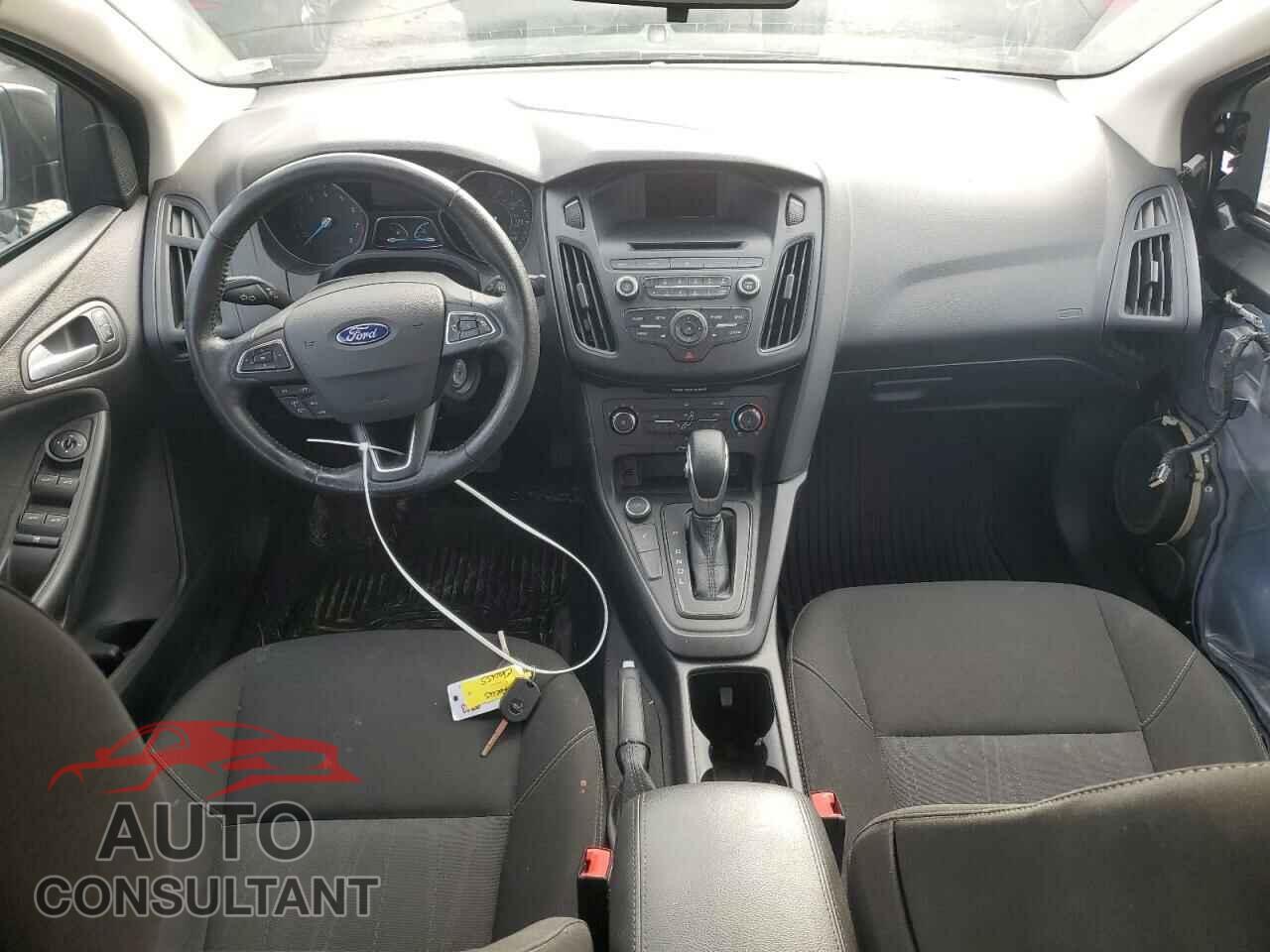 FORD FOCUS 2017 - 1FADP3F23HL346695