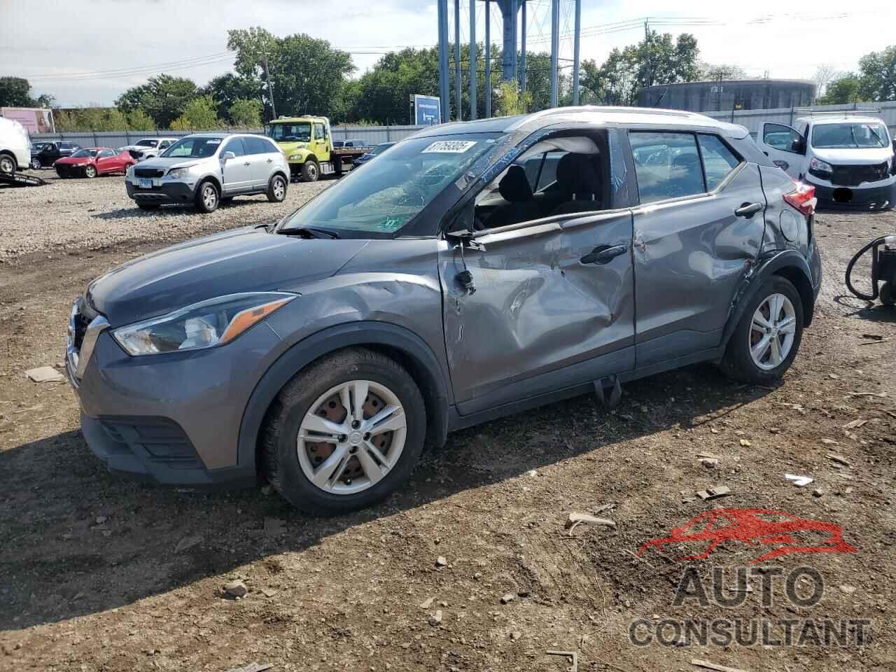 NISSAN KICKS 2018 - 3N1CP5CU8JL521916