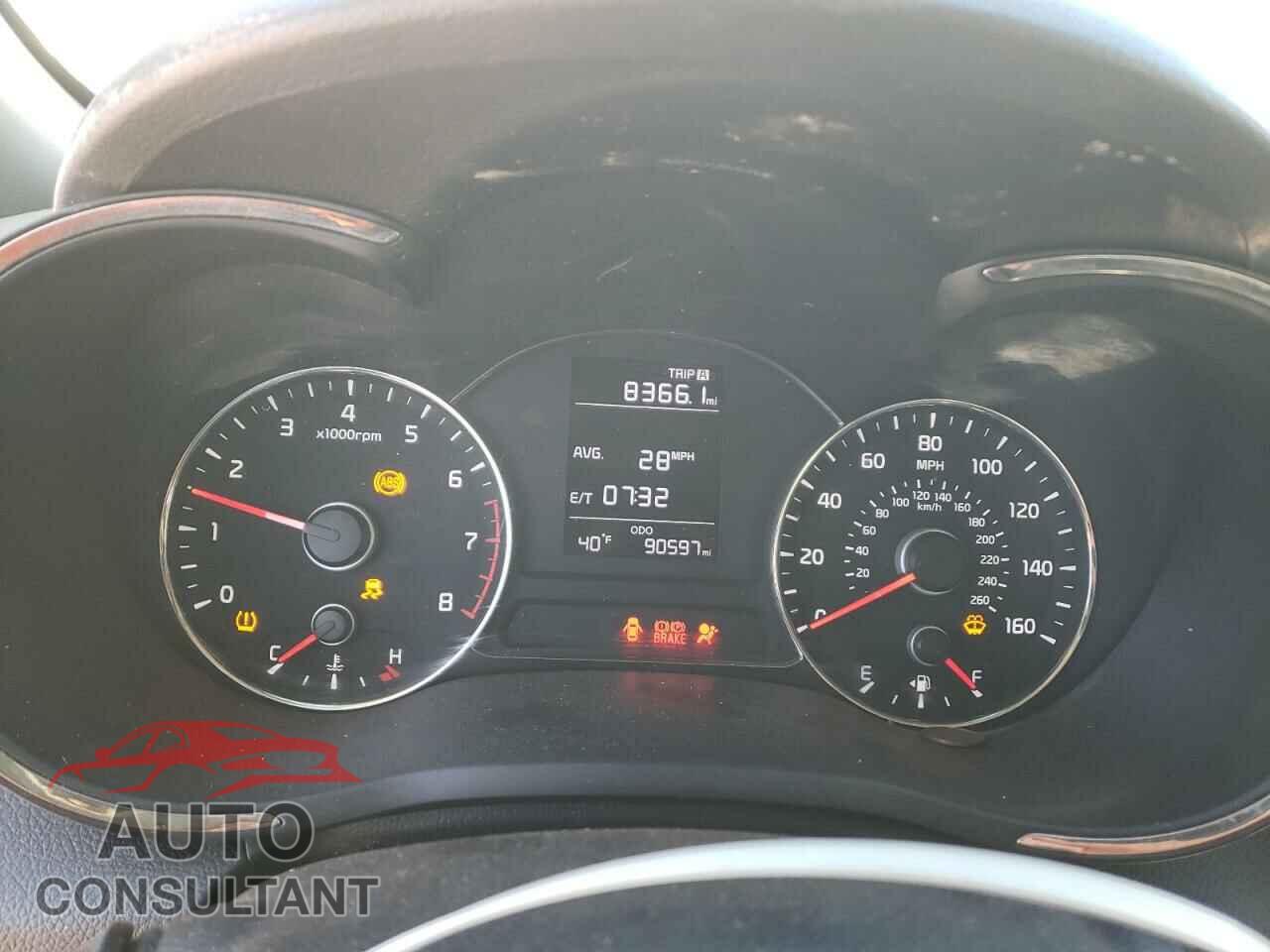 KIA FORTE 2017 - 3KPFK4A75HE030024