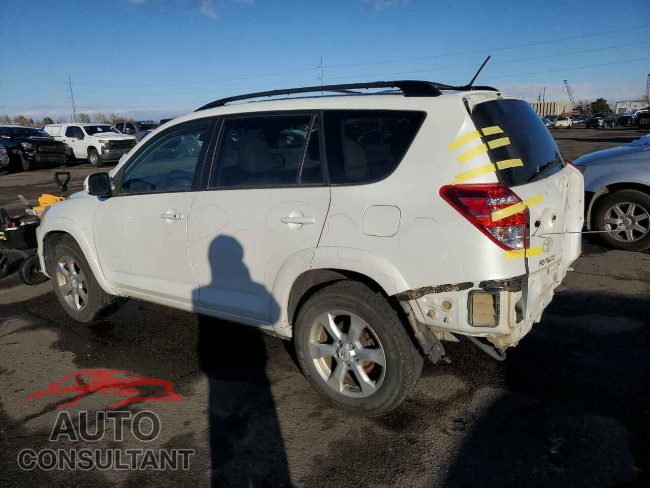 TOYOTA RAV4 2011 - 2T3DF4DV3BW156576