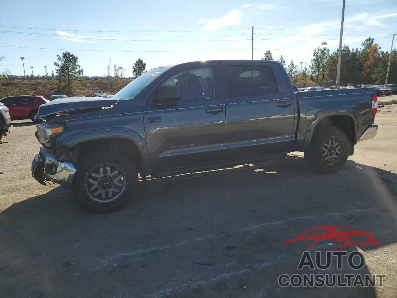 TOYOTA TUNDRA 2018 - 5TFDW5F15JX746336