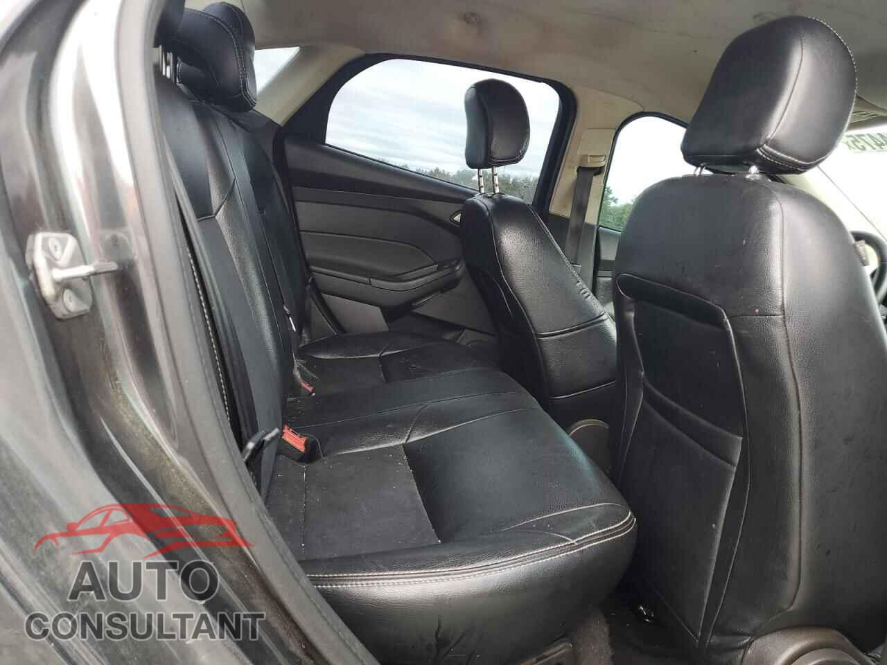 FORD FOCUS 2016 - 1FADP3F20GL367776