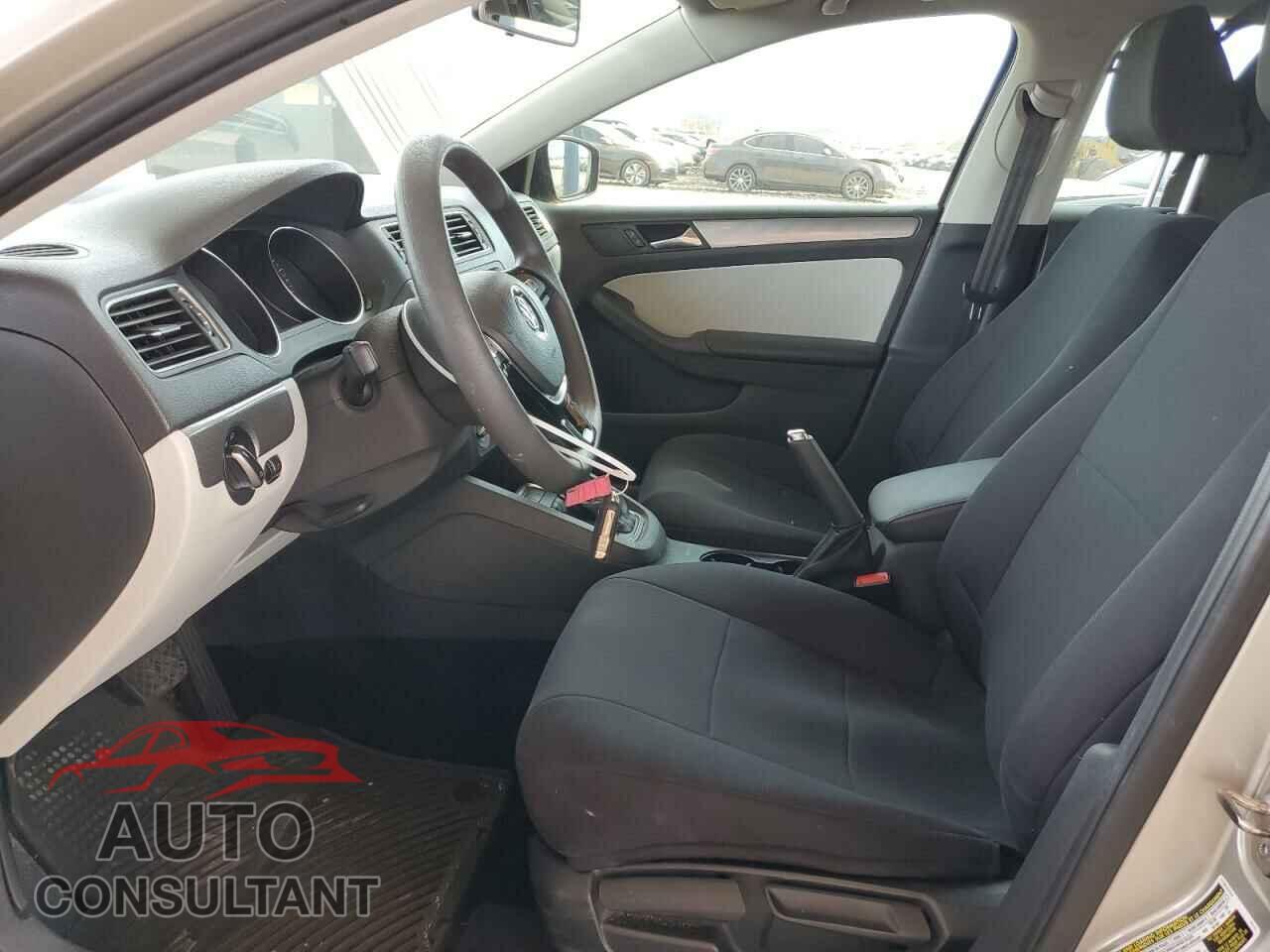 VOLKSWAGEN JETTA 2015 - 3VWD17AJXFM403632
