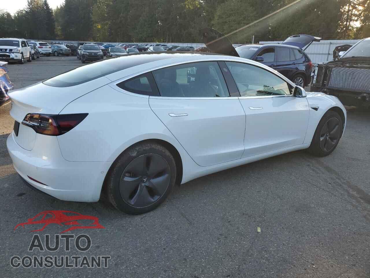 TESLA MODEL 3 2019 - 5YJ3E1EA1KF483699