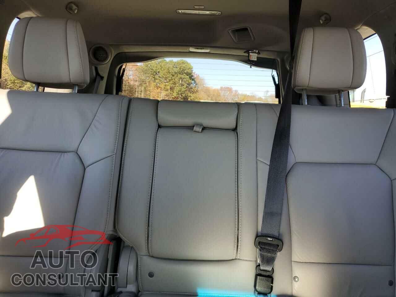 HONDA PILOT 2014 - 5FNYF3H93EB023562