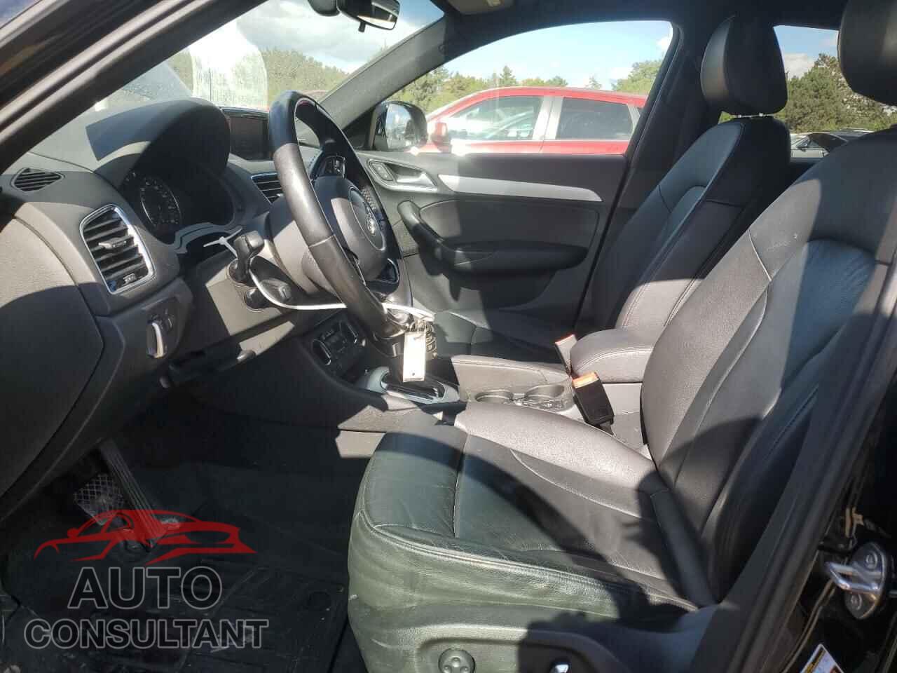 AUDI Q3 2017 - WA1BCCFS7HR000184