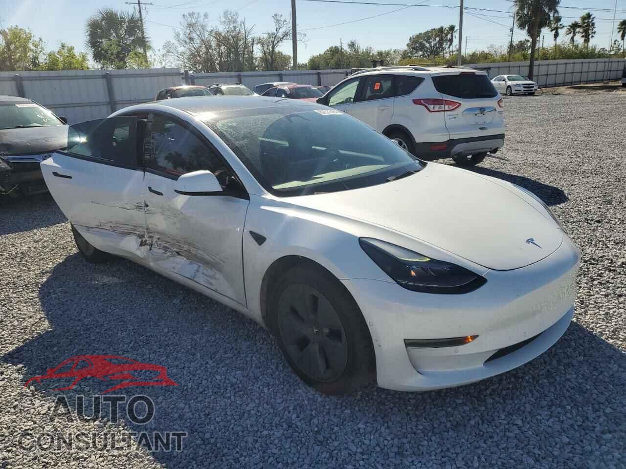 TESLA MODEL 3 2021 - 5YJ3E1EA2MF095724