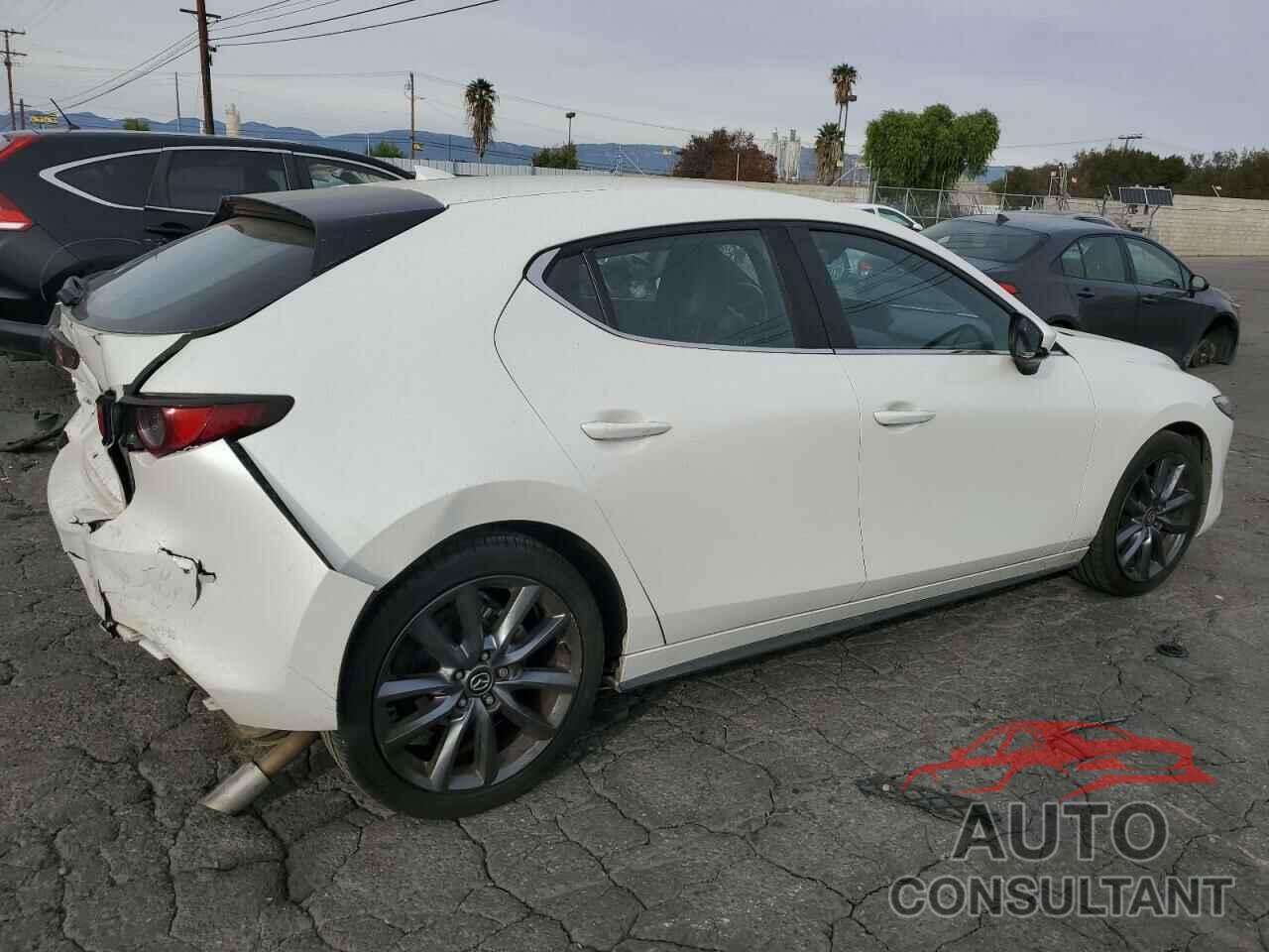 MAZDA 3 2019 - JM1BPBMM9K1141675