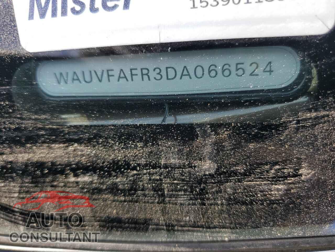 AUDI A5 2013 - WAUVFAFR3DA066524
