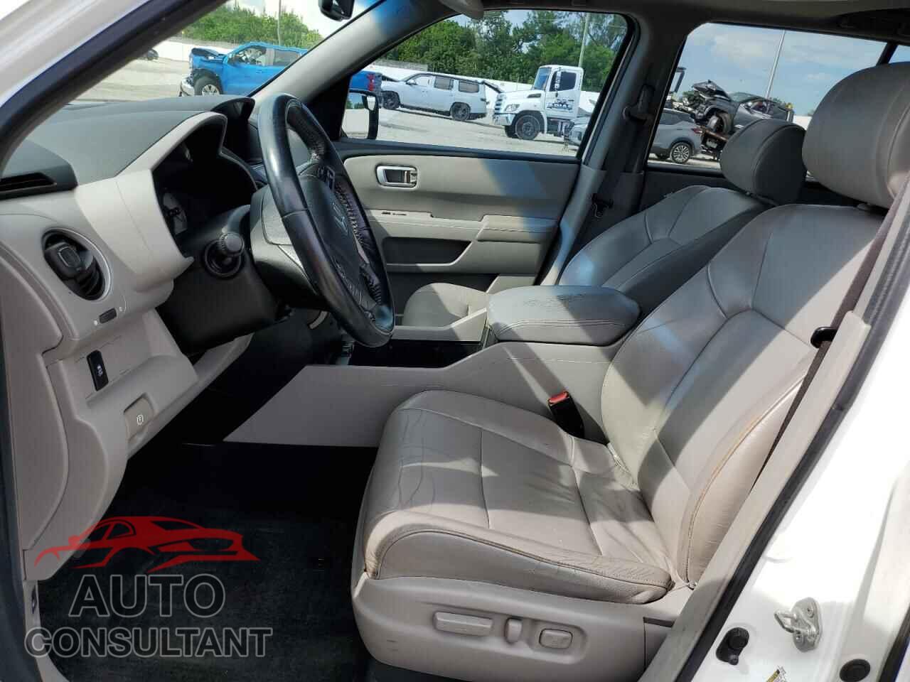 HONDA PILOT 2012 - 5FNYF3H55CB023654