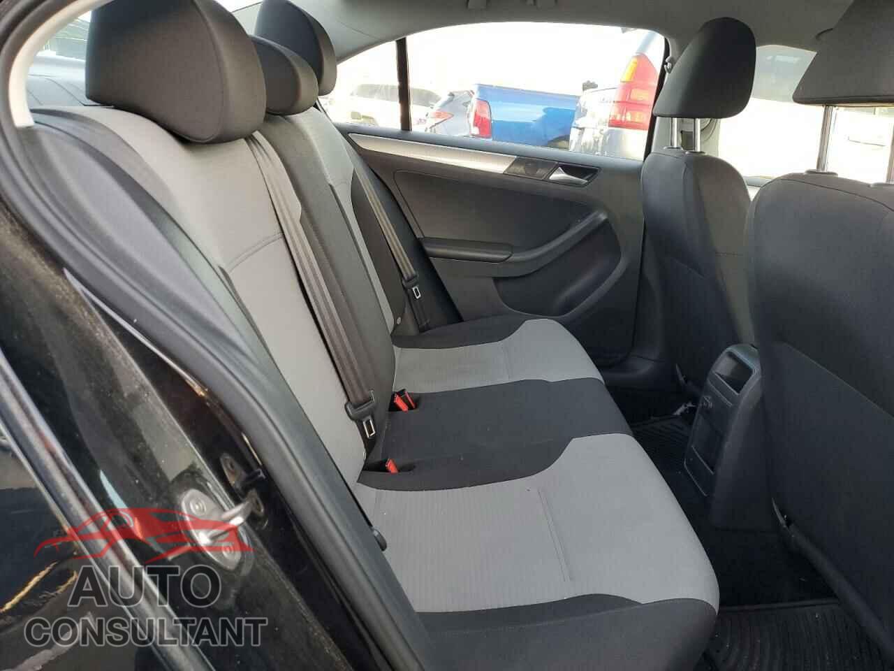 VOLKSWAGEN JETTA 2017 - 3VW2B7AJ3HM293739