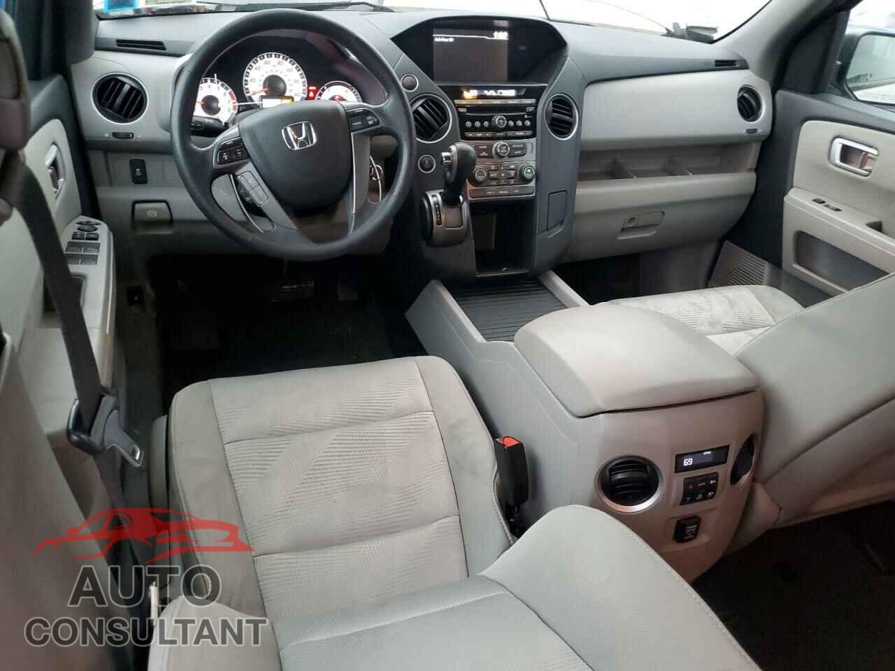 HONDA PILOT 2015 - 5FNYF4H29FB034818