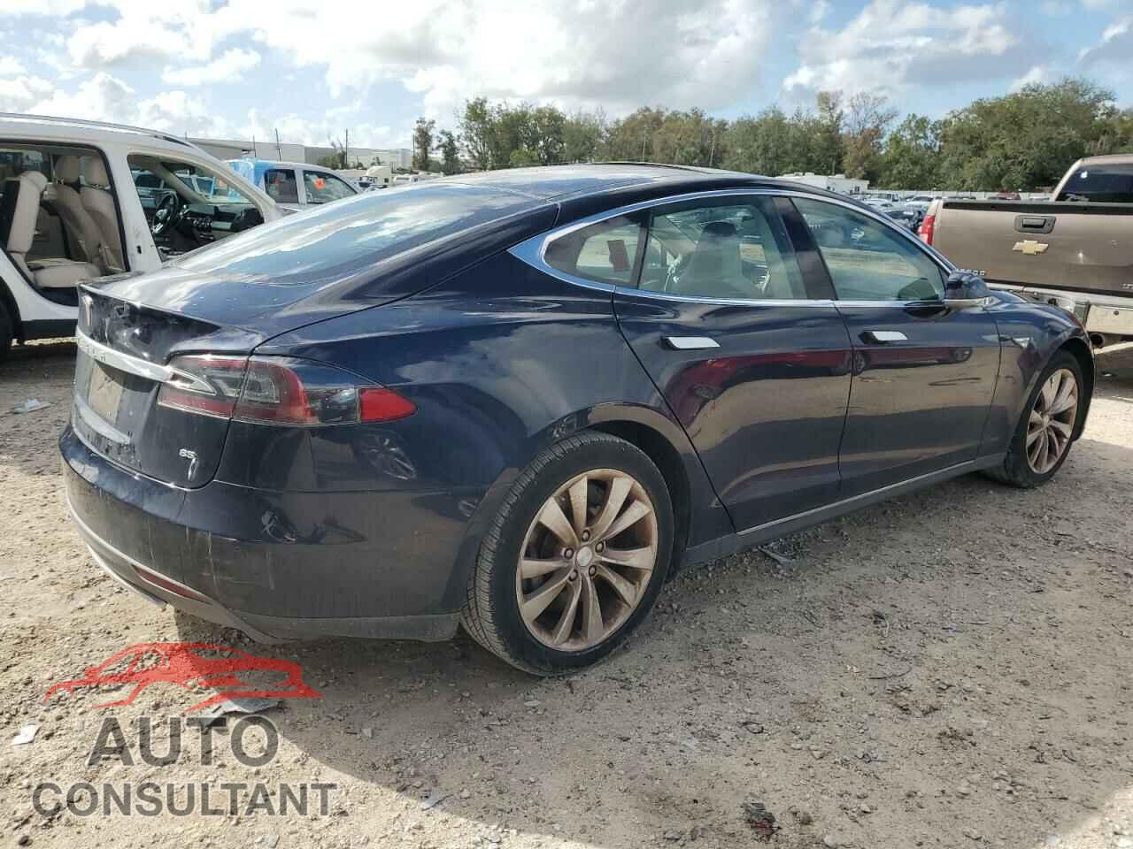 TESLA MODEL S 2014 - 5YJSA1H11EFP51996