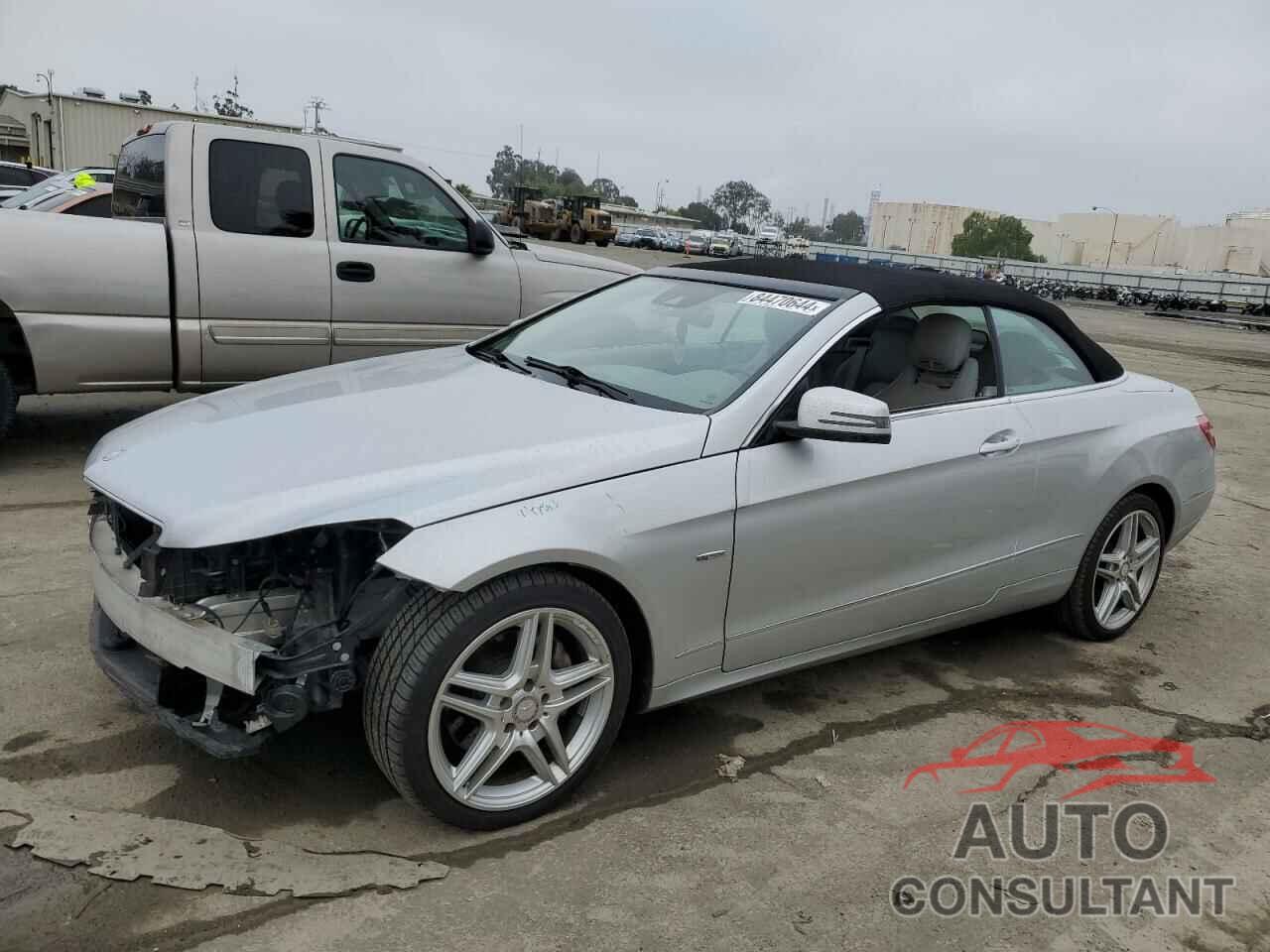 MERCEDES-BENZ E-CLASS 2012 - WDDKK5KF8CF140953