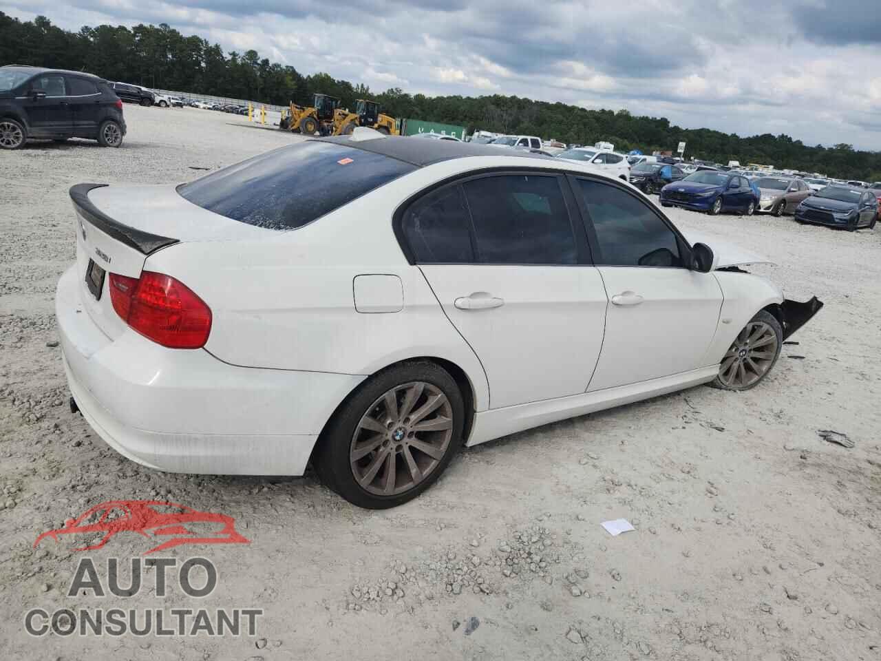 BMW 3 SERIES 2011 - WBAPH7C5XBE851135