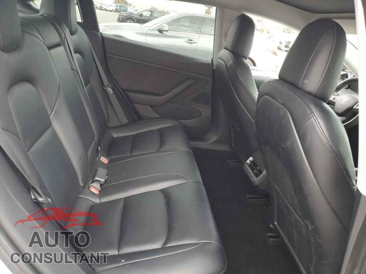 TESLA MODEL 3 2021 - 5YJ3E1EB5MF876536