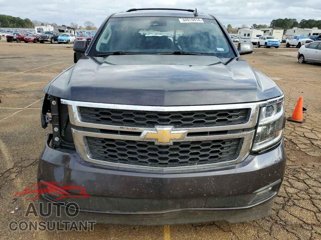CHEVROLET TAHOE 2017 - 1GNSCBKC8HR150357