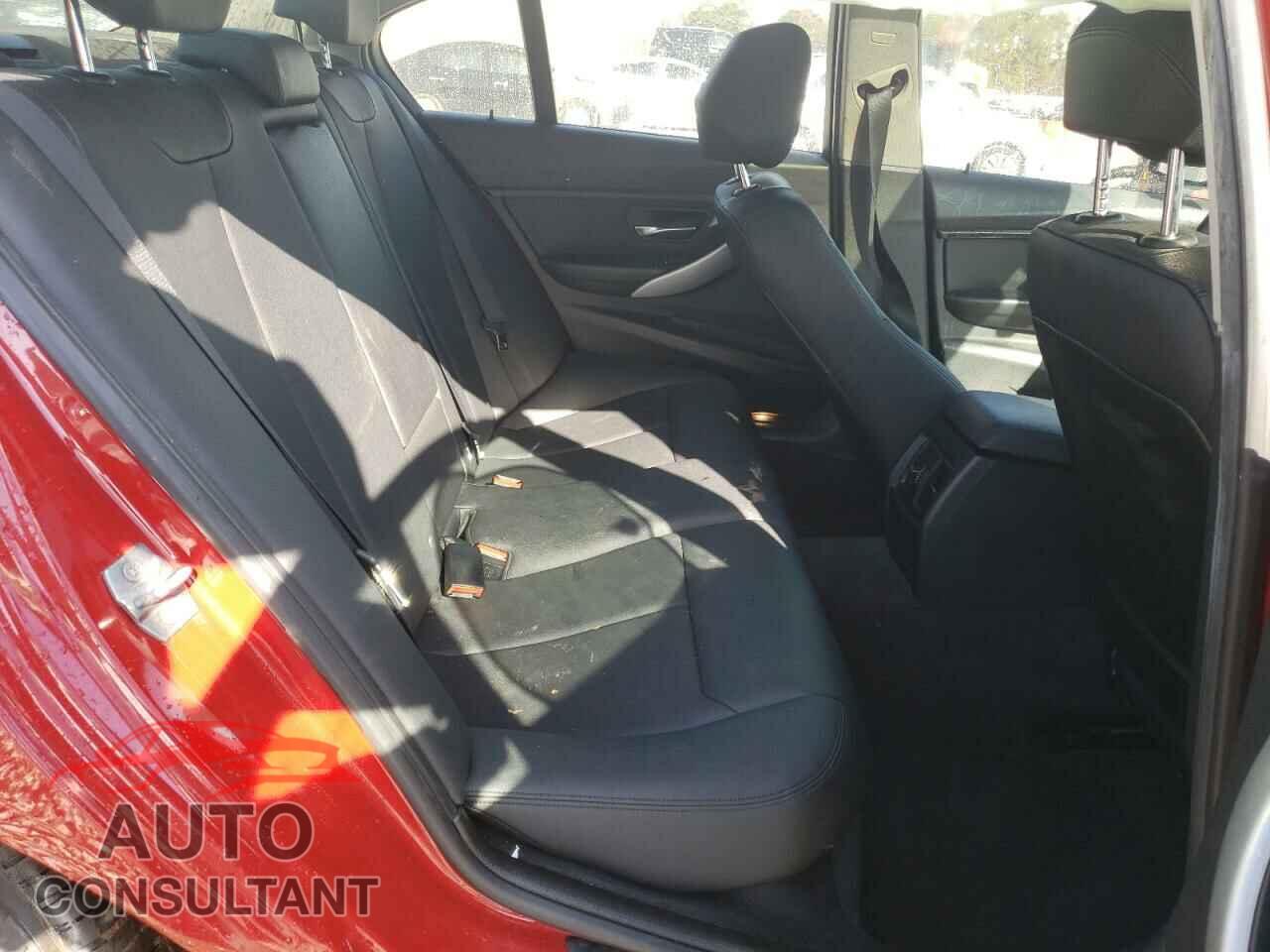 BMW 3 SERIES 2016 - WBA8E1G51GNU12367
