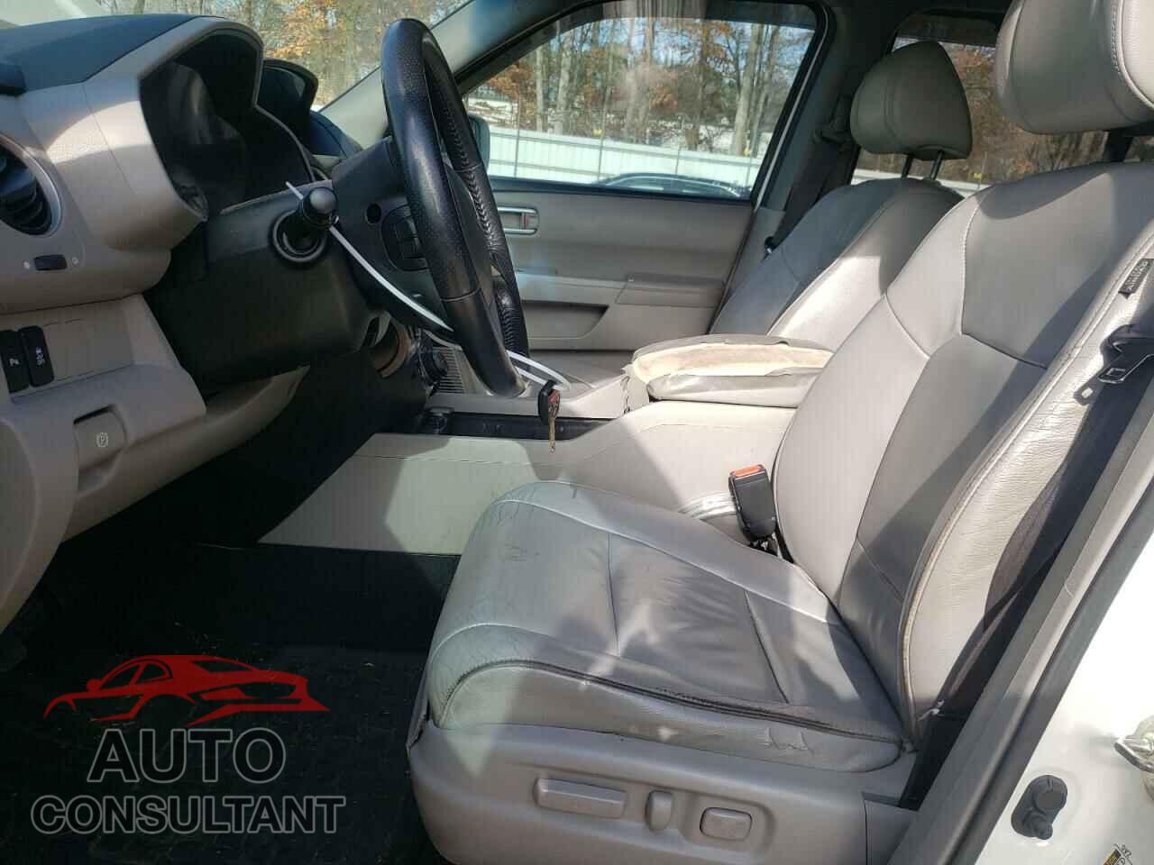 HONDA PILOT 2012 - 5FNYF4H93CB044897