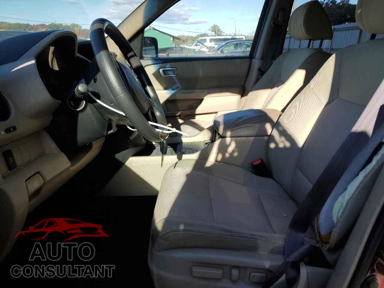 HONDA PILOT 2011 - 5FNYF4H45BB030230