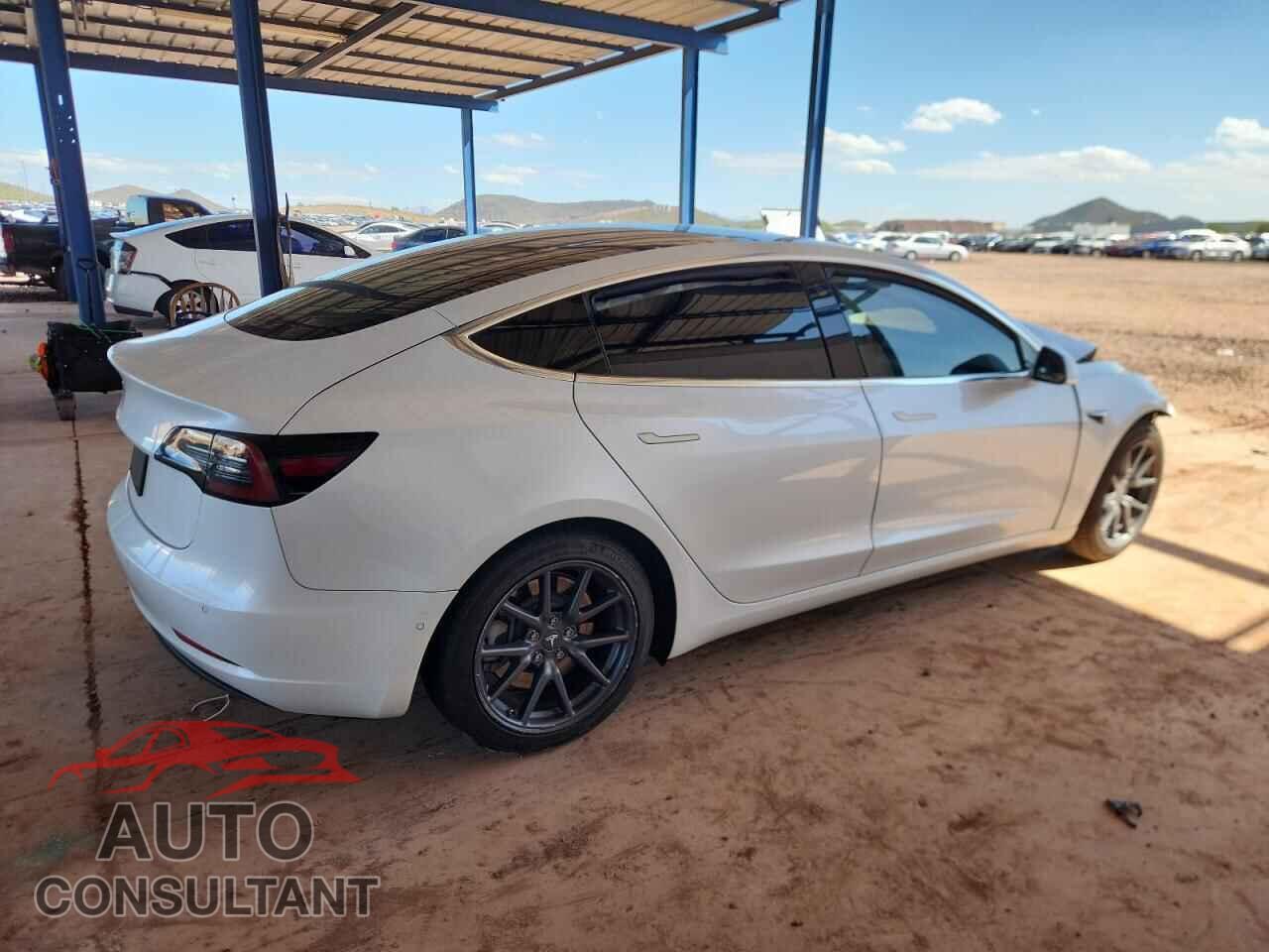 TESLA MODEL 3 2019 - 5YJ3E1EA7KF484100