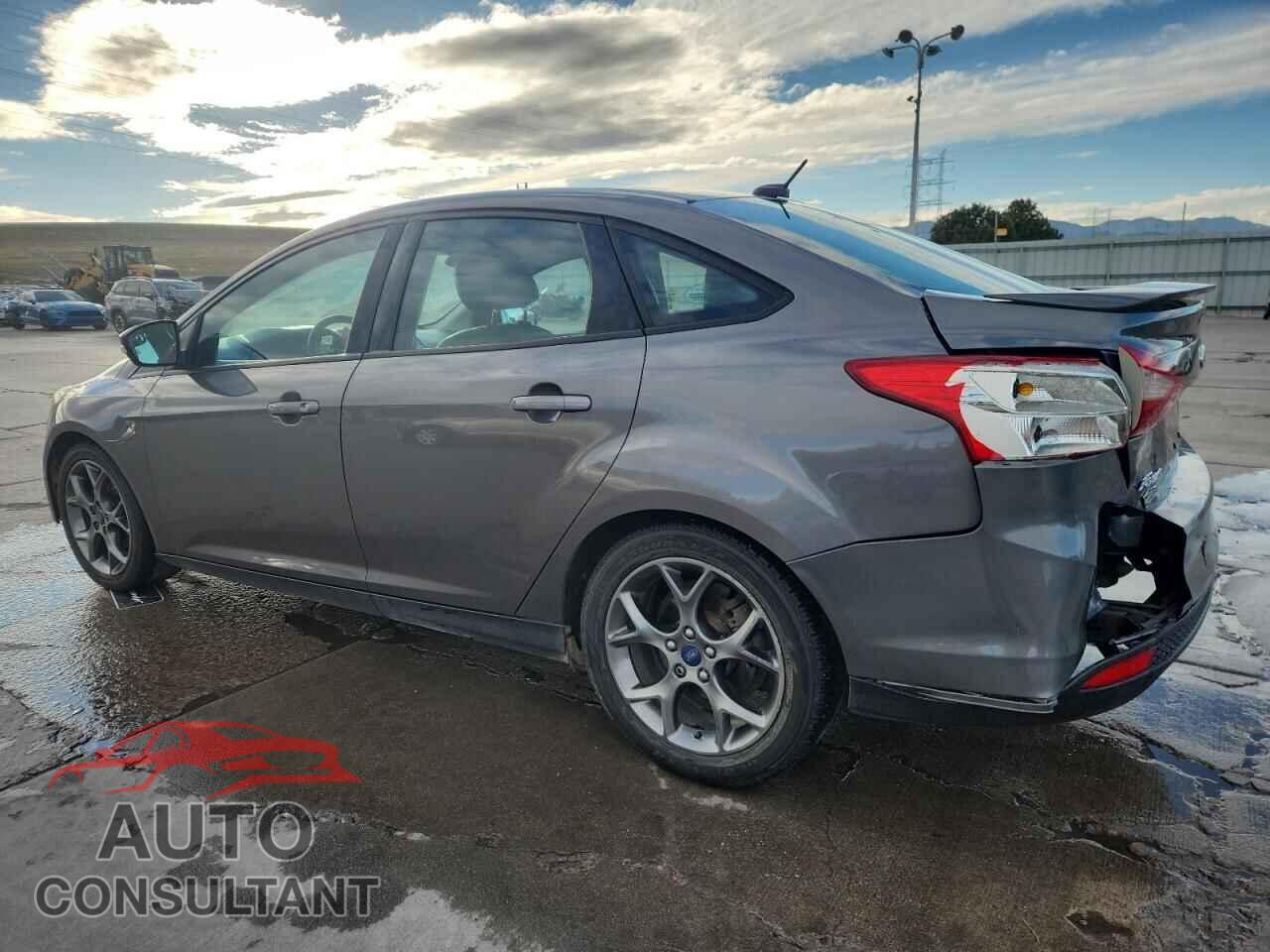FORD FOCUS 2014 - 1FADP3F26EL132425