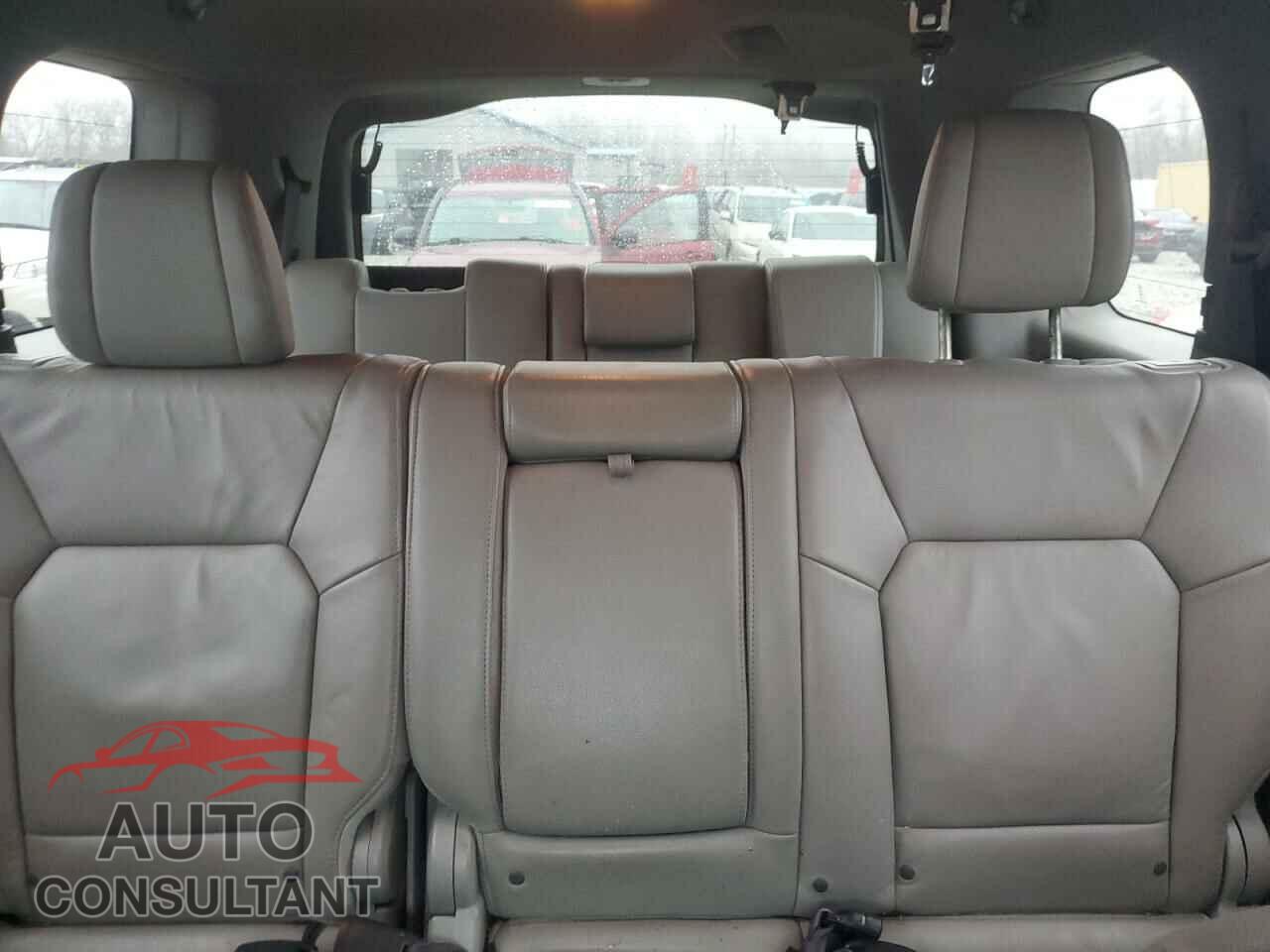 HONDA PILOT 2013 - 5FNYF4H77DB013944