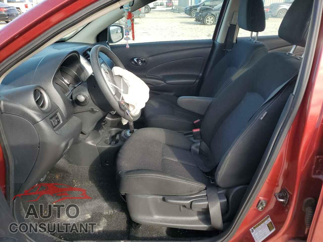 NISSAN VERSA 2019 - 3N1CN7AP3KL861748