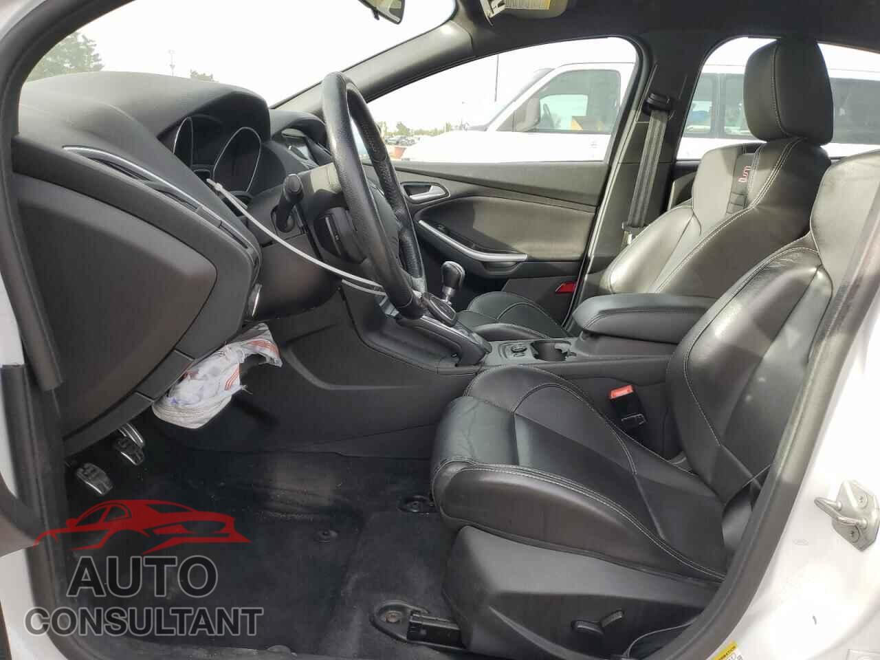 FORD FOCUS 2014 - 1FADP3L96EL129669