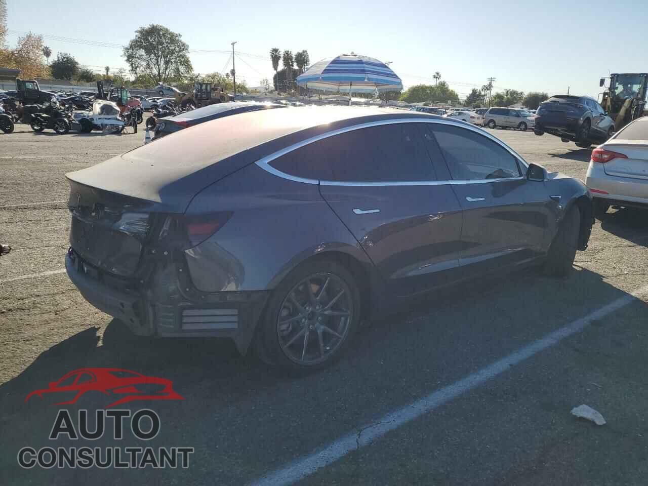 TESLA MODEL 3 2017 - 5YJ3E1EA7HF000337