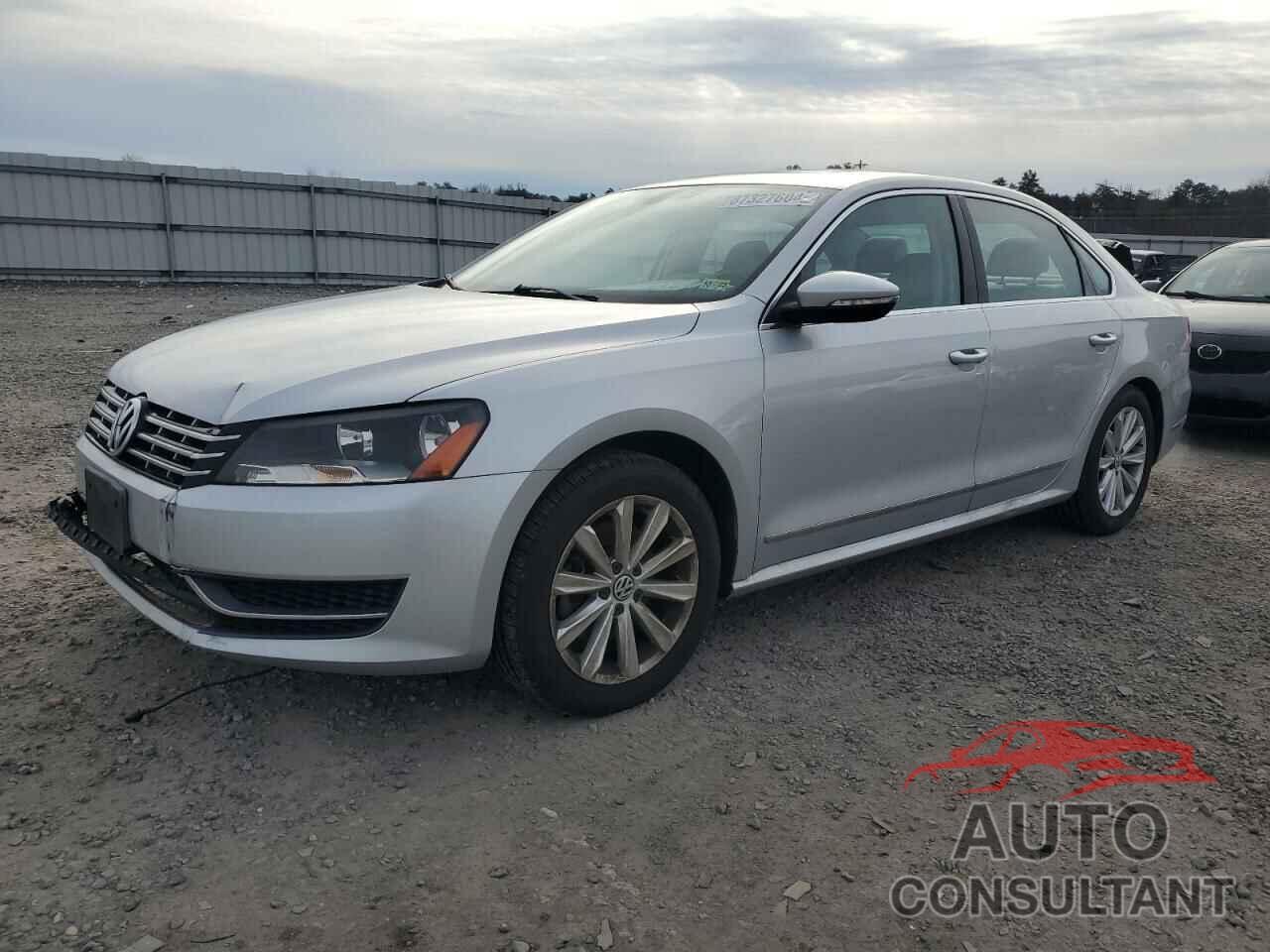 VOLKSWAGEN PASSAT 2012 - 1VWCP7A39CC025621