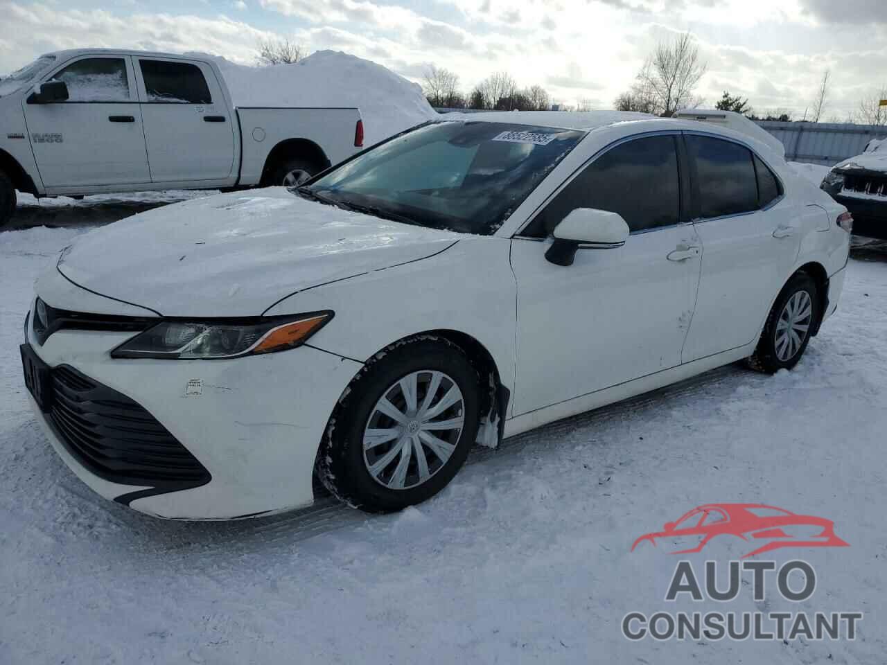 TOYOTA CAMRY 2018 - 4T1B11HK4JU089501
