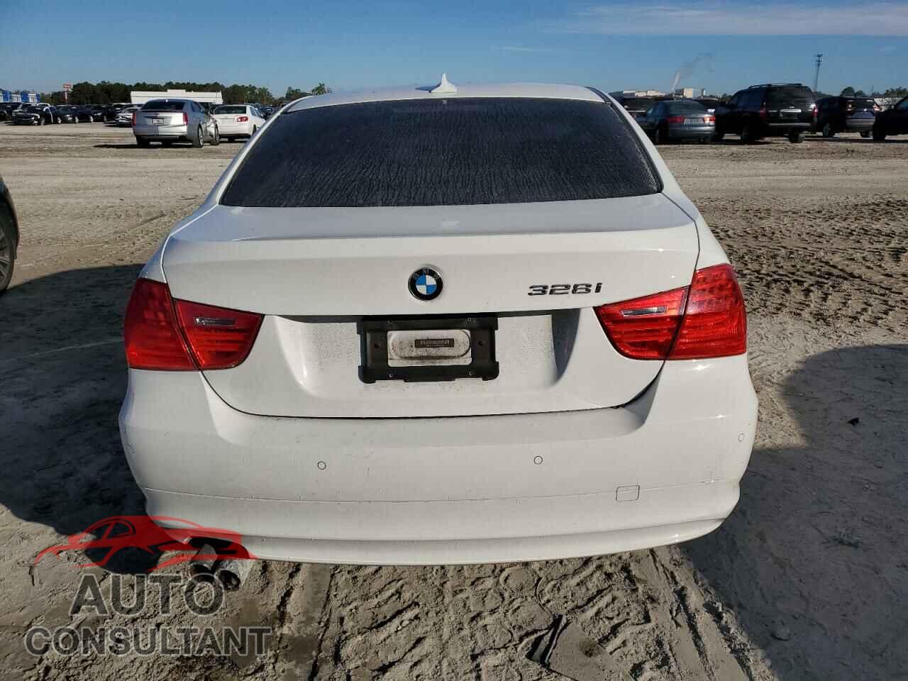 BMW 3 SERIES 2011 - WBAPH7C52BE852568
