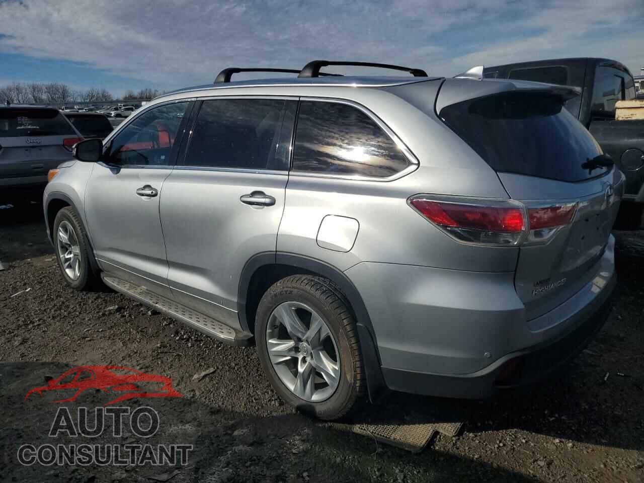 TOYOTA HIGHLANDER 2015 - 5TDDKRFH2FS207699