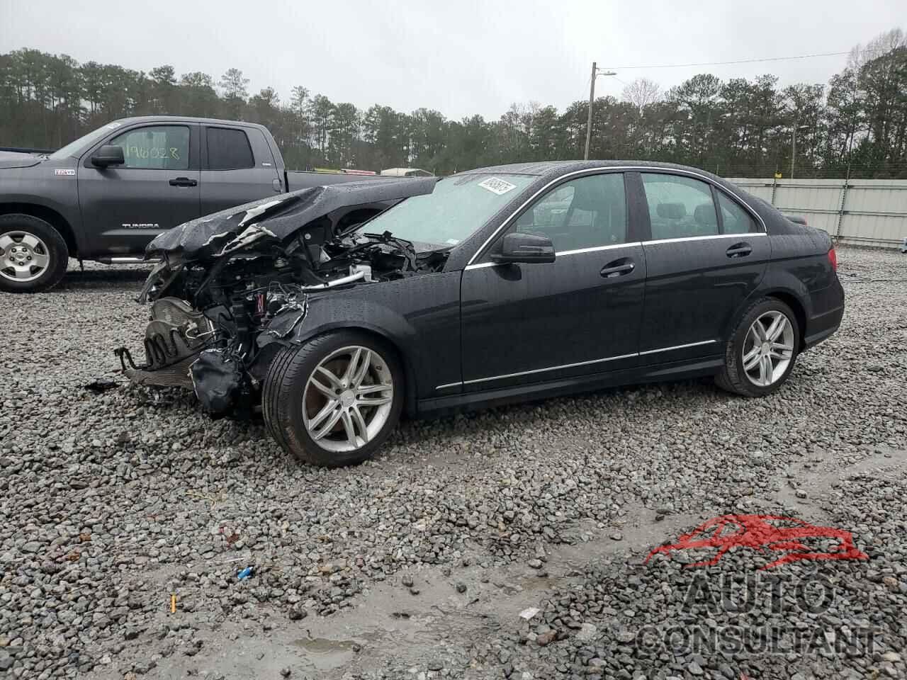 MERCEDES-BENZ C-CLASS 2013 - WDDGF8AB4DA811351