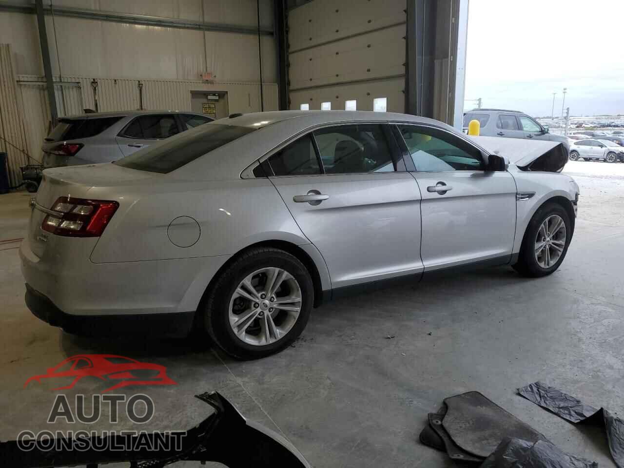 FORD TAURUS 2015 - 1FAHP2E85FG151561