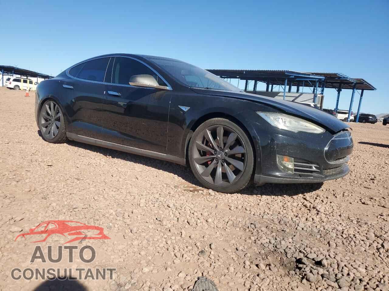 TESLA MODEL S 2013 - 5YJSA1DP2DFP16330