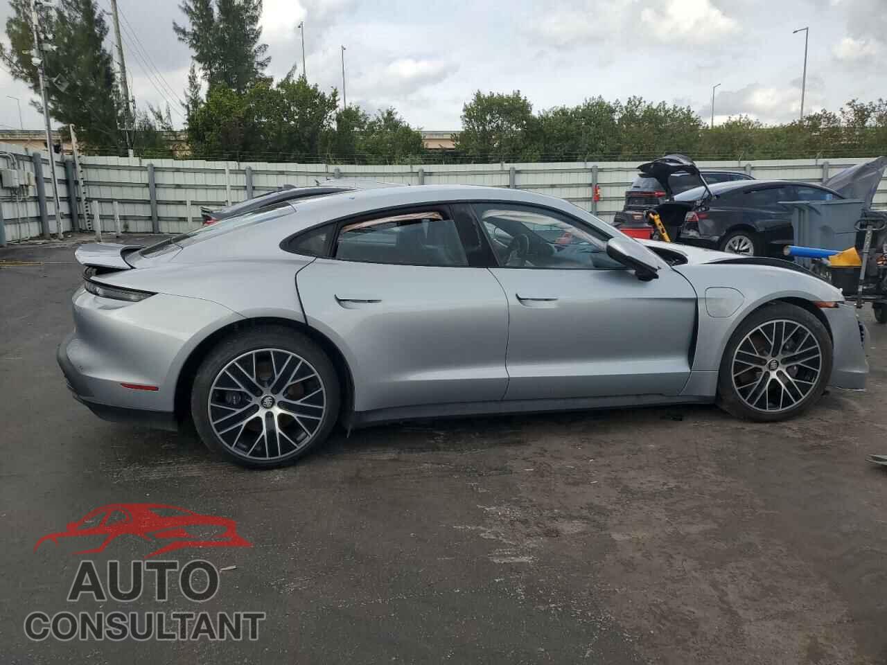 PORSCHE TAYCAN 2021 - WP0AA2Y12MSA14358