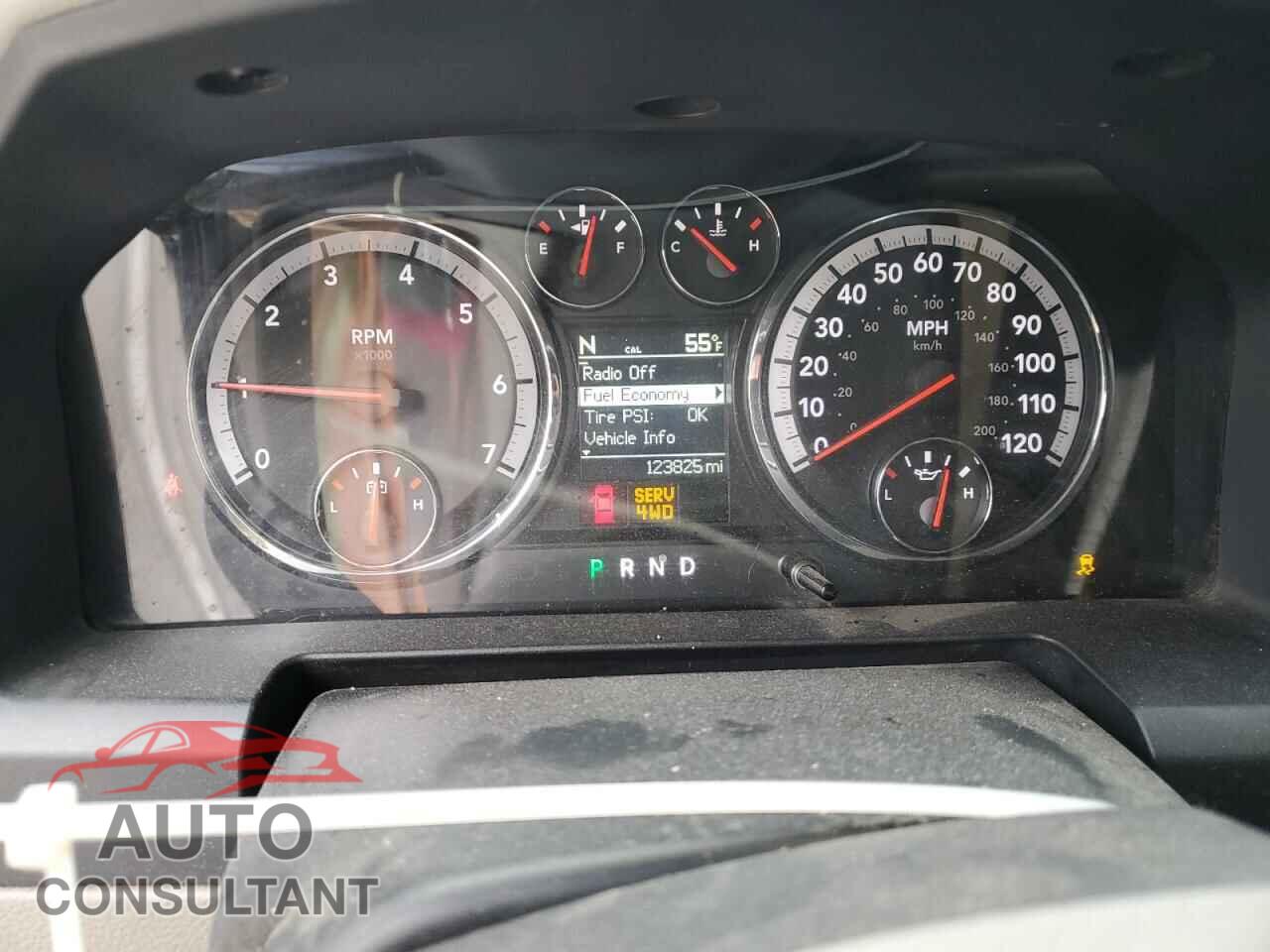 DODGE RAM 1500 2012 - 1C6RD7LT4CS168539