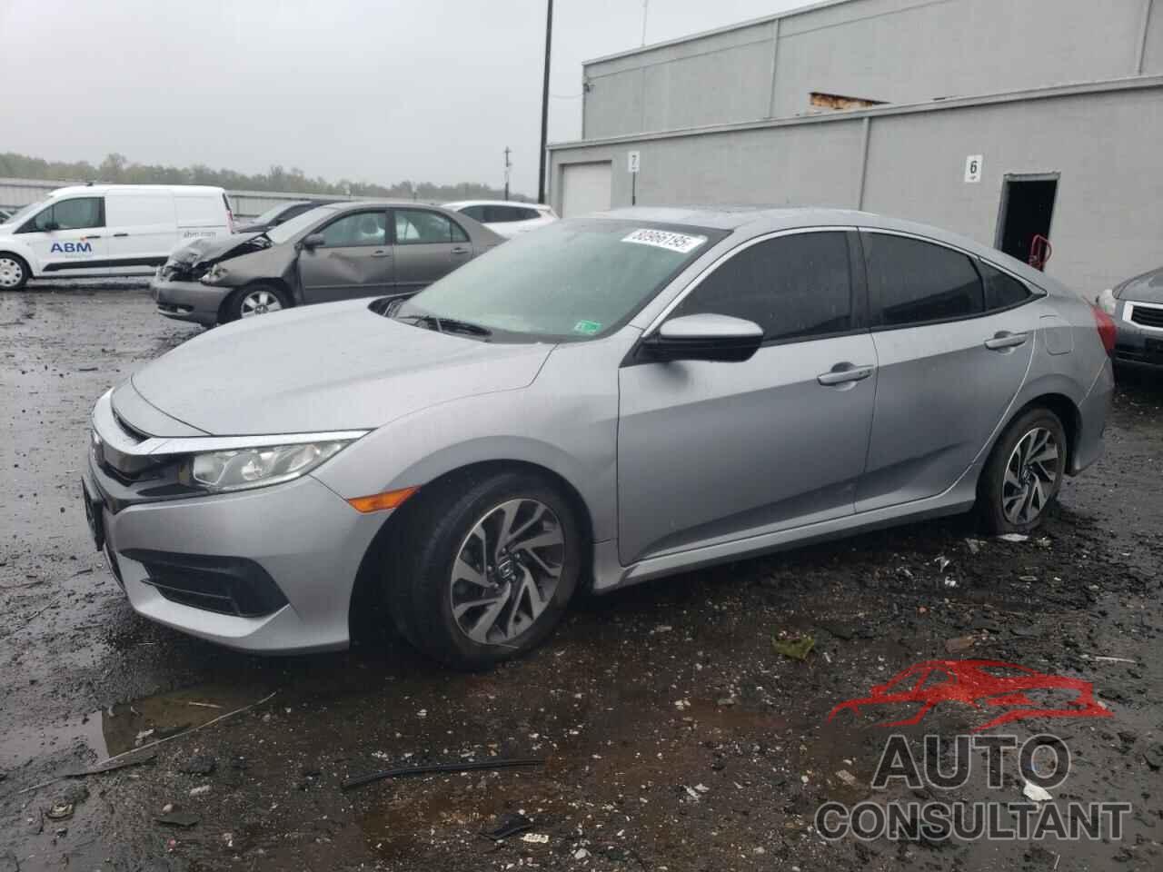 HONDA CIVIC 2018 - 2HGFC2F72JH513976