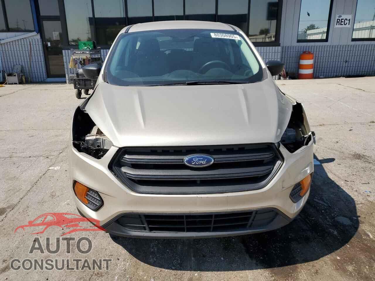 FORD ESCAPE 2017 - 1FMCU0F77HUB61841