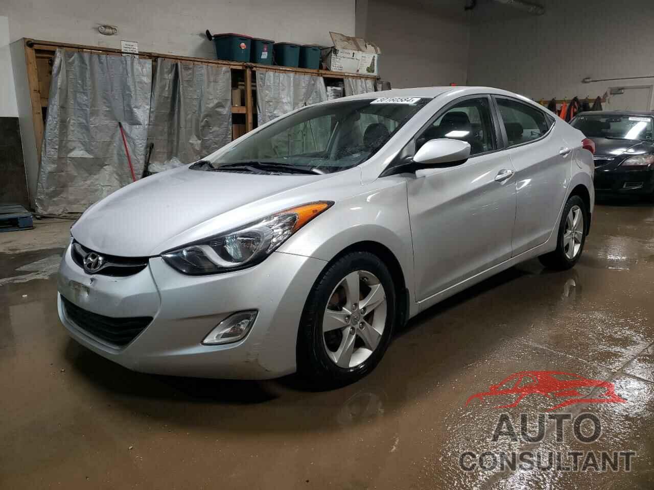 HYUNDAI ELANTRA 2013 - KMHDH4AE1DU698608