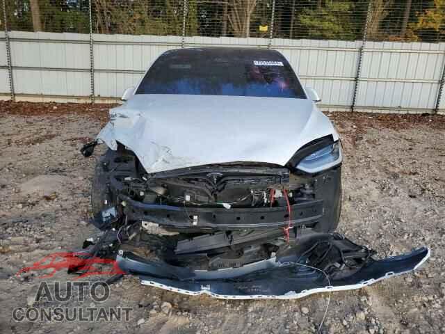 TESLA MODEL X 2020 - 5YJXCBE21LF240210