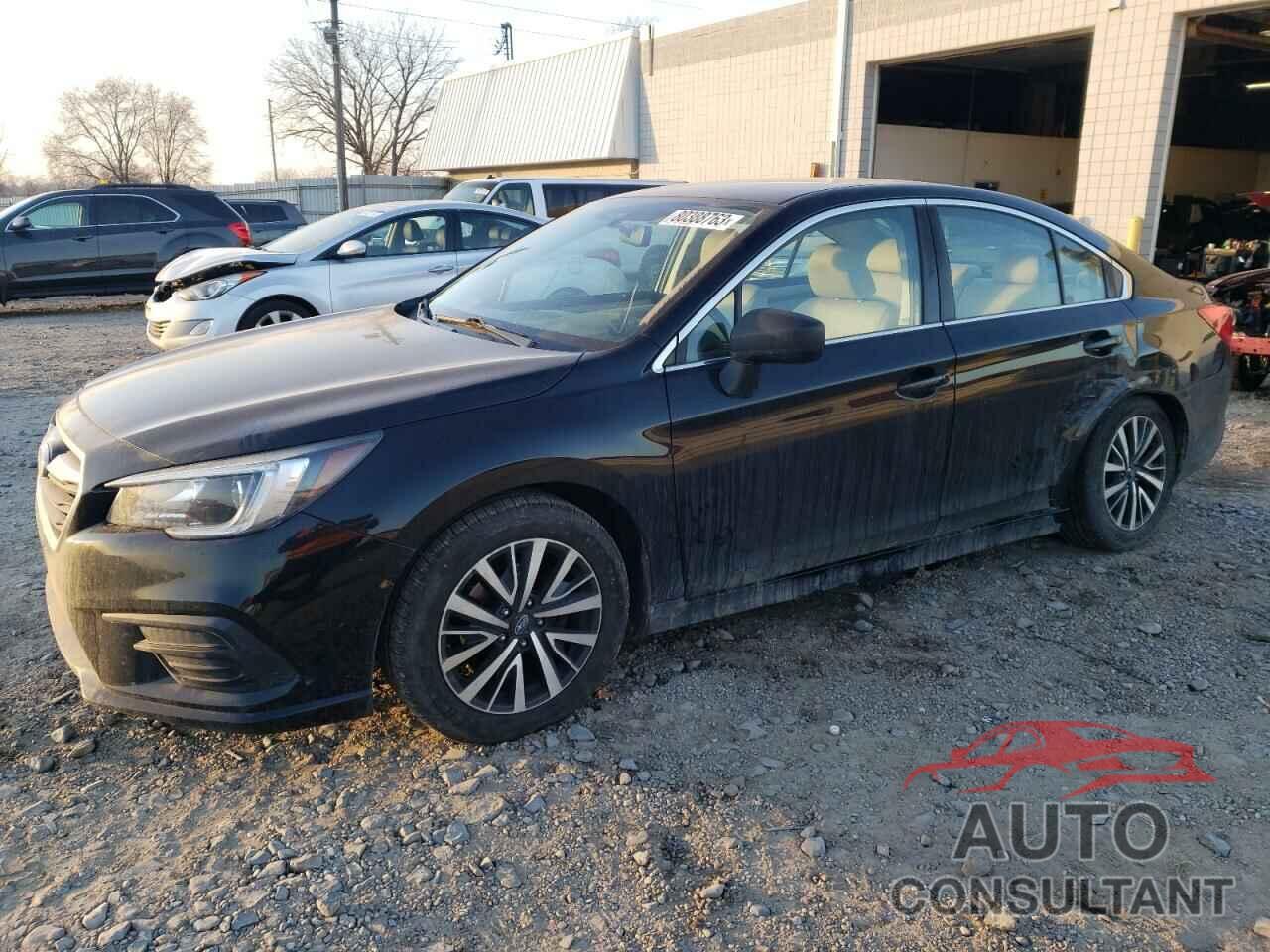 SUBARU LEGACY 2018 - 4S3BNAB62J3011521