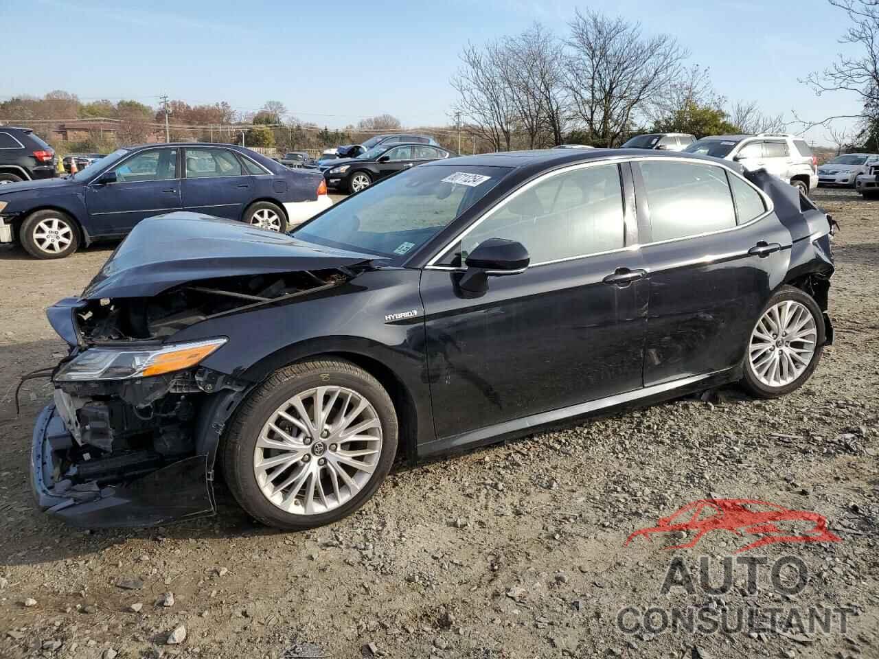 TOYOTA CAMRY 2018 - 4T1B21HK8JU004656