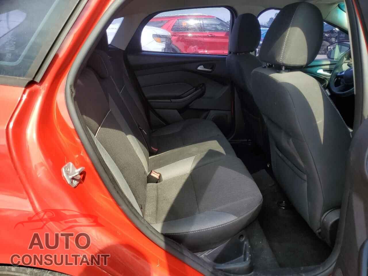 FORD FOCUS 2014 - 1FADP3K28EL128995