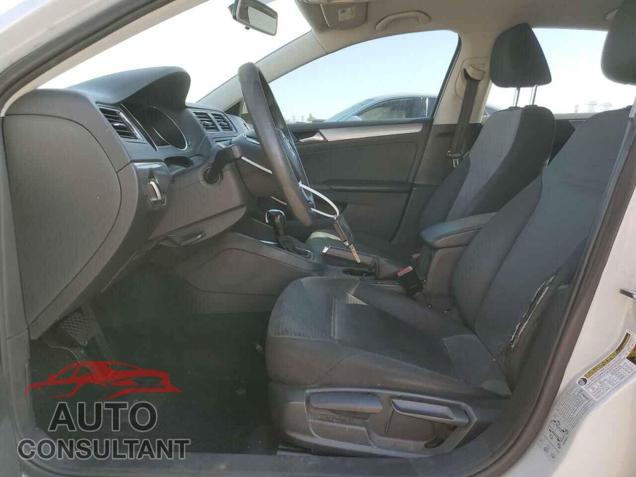 VOLKSWAGEN JETTA 2017 - 3VW2B7AJ9HM384868