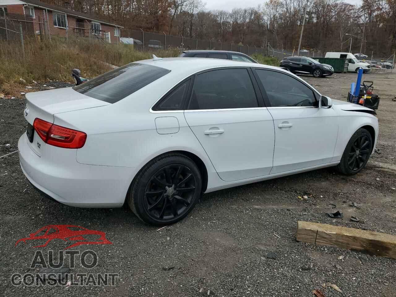 AUDI A4 2013 - WAUFFAFL5DN028012