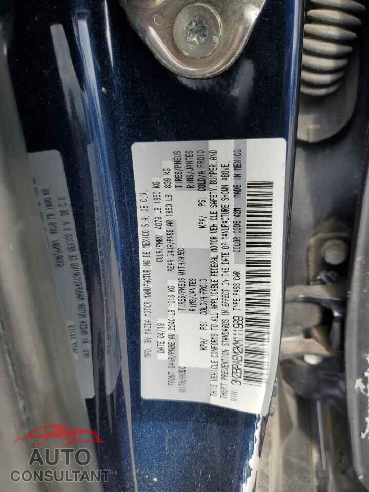 MAZDA 3 2019 - 3MZBPAEM2KM111989